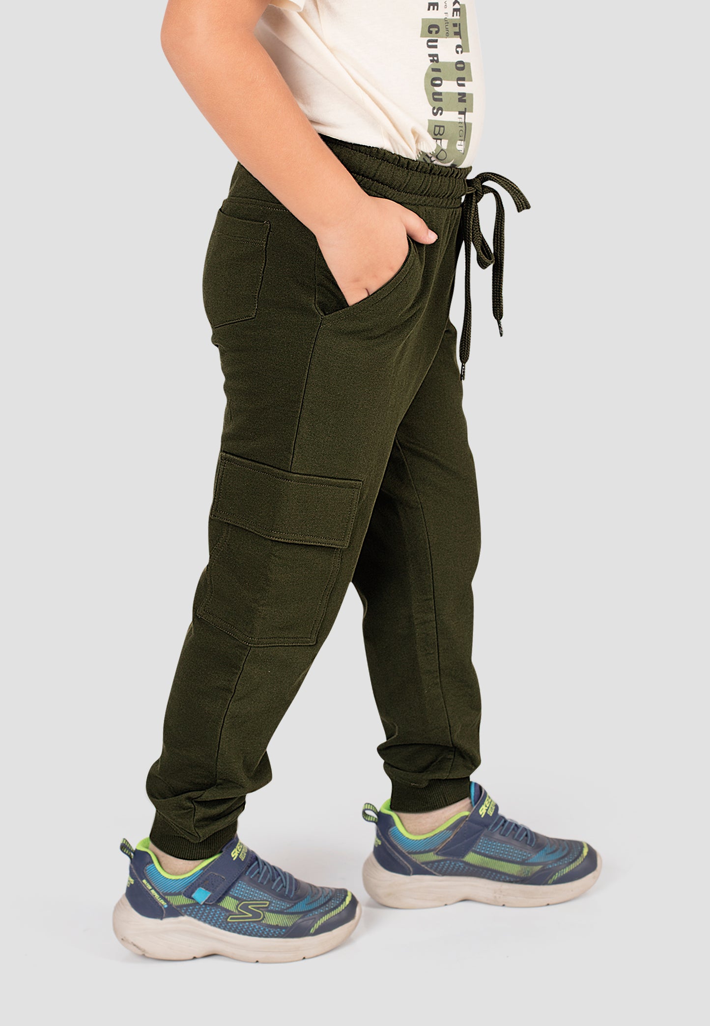 Tresnova Cotton Knit Full Sleeves Antimicrobial Finish Cargo Jogger Track Pant -Olivegreen
